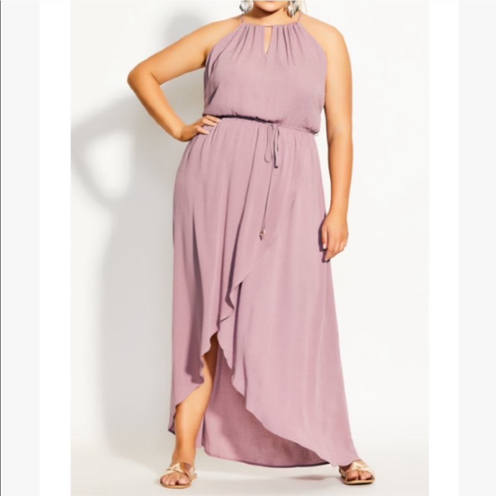 🆕 NWT - mauve hot tropic maxi dress.